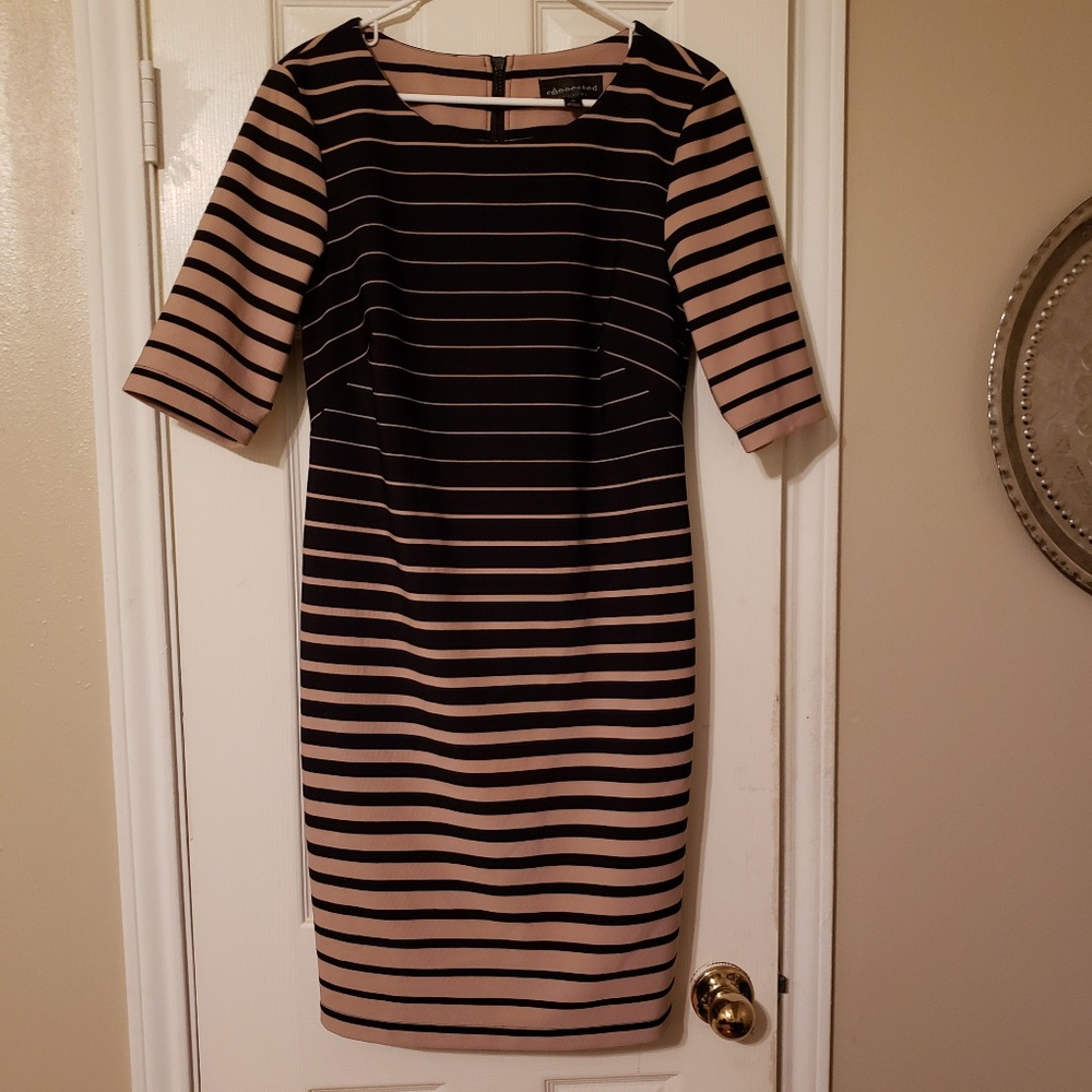 Beautiful 3/4 Sleeve Stripped Dress